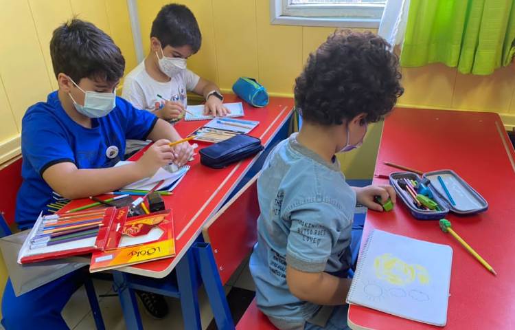 :هنر و خلاقیت، آموزش حیوان شیر، کلاس انگور 3