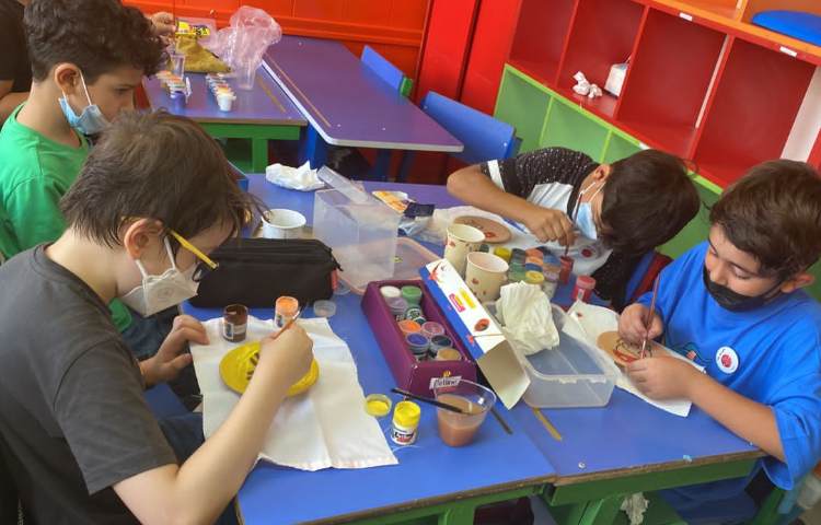 :هنر و خلاقیت، رنگ آمیزی روی ظروف سفالی، کلاس سوم مریخ 3