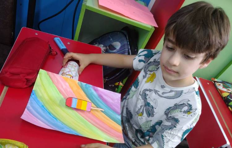 : هنر و خلاقیت، طراحی با آبرنگ و کلاژ