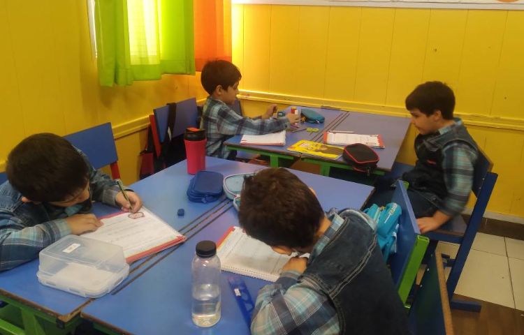 :هوش و ریاضی و شمارش 5 تا 5 روی ساعت 4