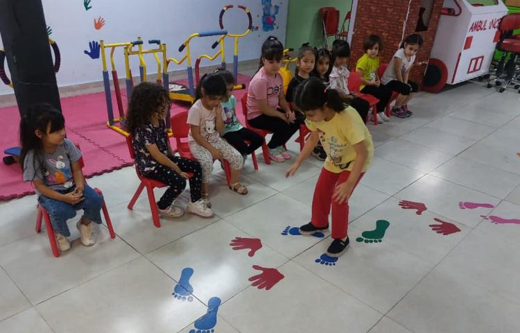 ورزش:نرمش و بازی 2