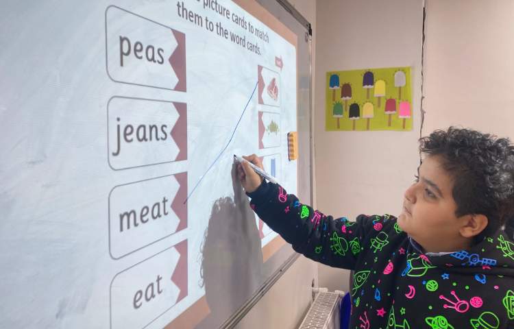 وصل کردن تصاویر به کلمات مربوطه جهت تمرین روخوانی و blending 3