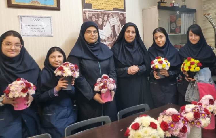 ولادت حضرت زینب (س) و روز پرستار گرامی باد. 3