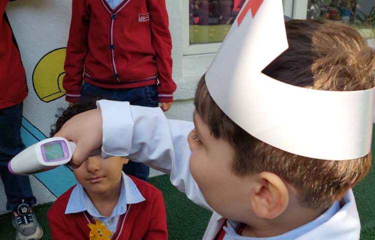 ولادت حضرت زینب (س) و روز پرستار 6