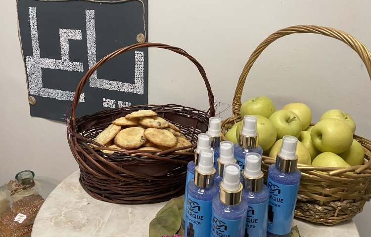 ولادت حضرت علی (ع) و روز پدر 1