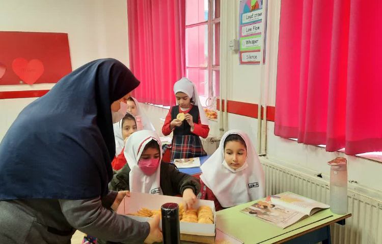 ولادت حضرت علی (ع) و روز پدر 16