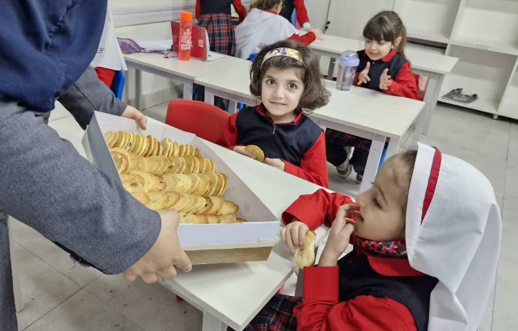 ولادت حضرت علی (ع) و روز پدر 24