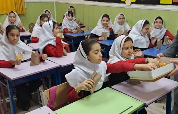 ولادت حضرت علی (ع) و روز پدر 29