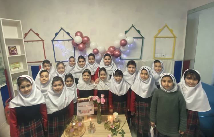 ولادت حضرت فاطمه (س) و روز مادر 12