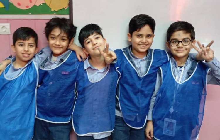 ویدئوی گزیده‌ای از فعالیت های هفته ی ملی علوم در کلاس سوم زحل 4