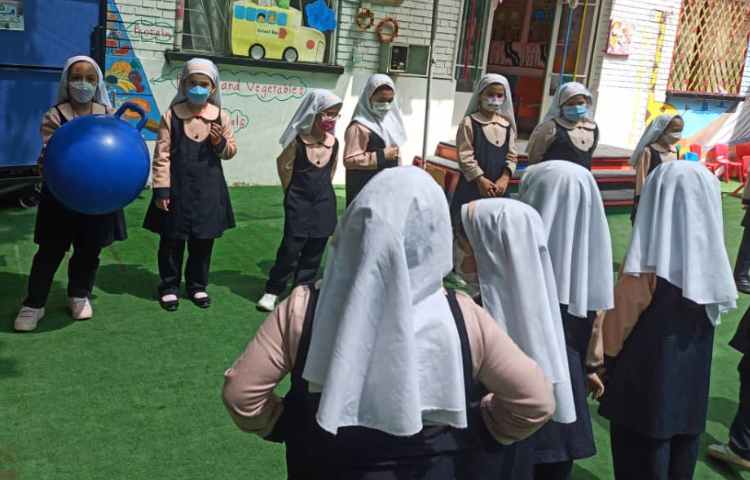 ویدئو(Learning through playing 1st grade) 2