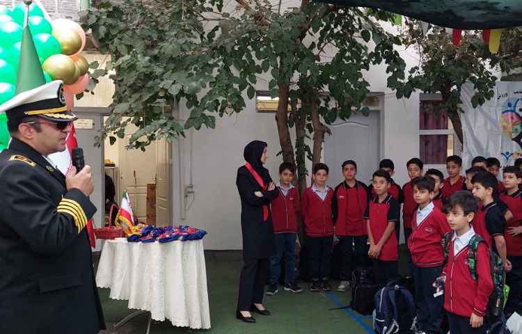 ویژه برنامه هفته دفاع مقدس با حضور دریادار ناخدا اسدی 2