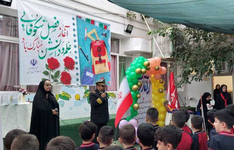 ویژه برنامه هفته دفاع مقدس با حضور دریادار ناخدا اسدی 7