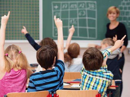 داشتن مدیریت و کادری مجرب و قابل اعتماد