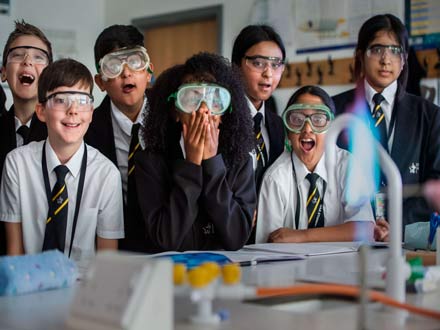 داشتن تجهیزات آموزشی