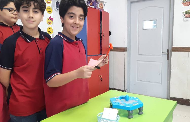 پاسخ به سوالات مبحث Large Numbers از کتاب Math 2