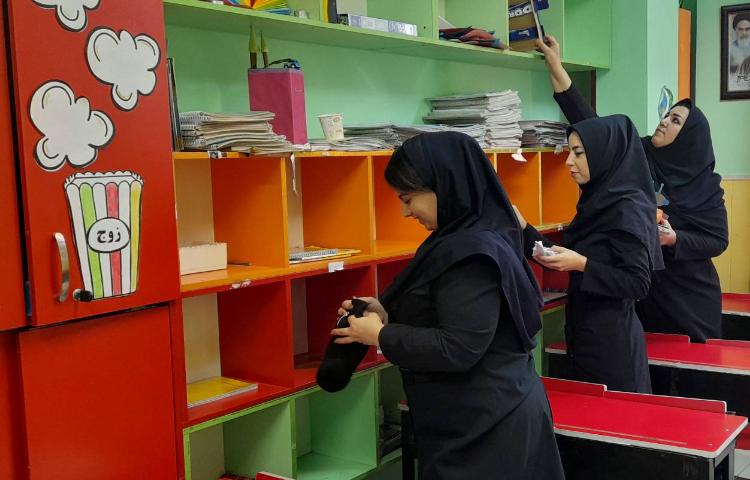 پاک سازی کلاس ها برای نوروز 16