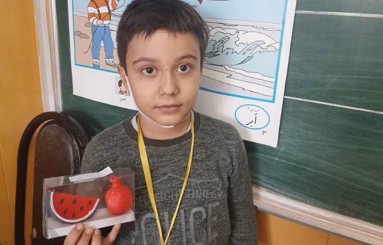 :پایان جشن نشانه اَ و مسابقه ساخت کلمات، کلاس توت فرنگی 3