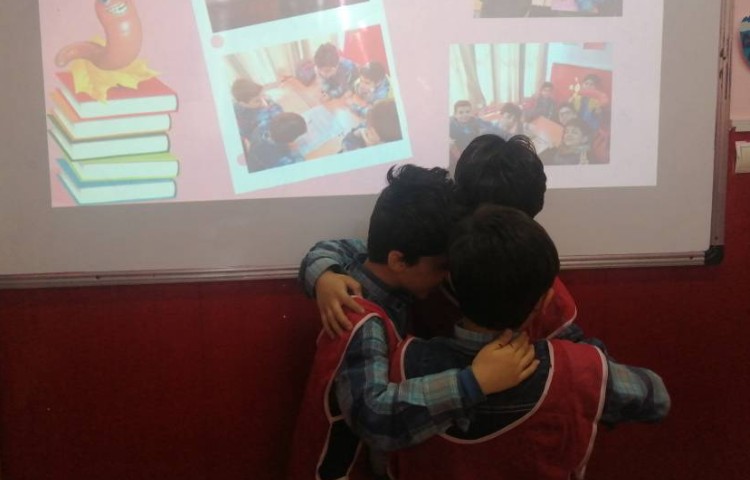 :پایان هفته علوم با پخش عکس و فیلم گروه های چهارخانه 3