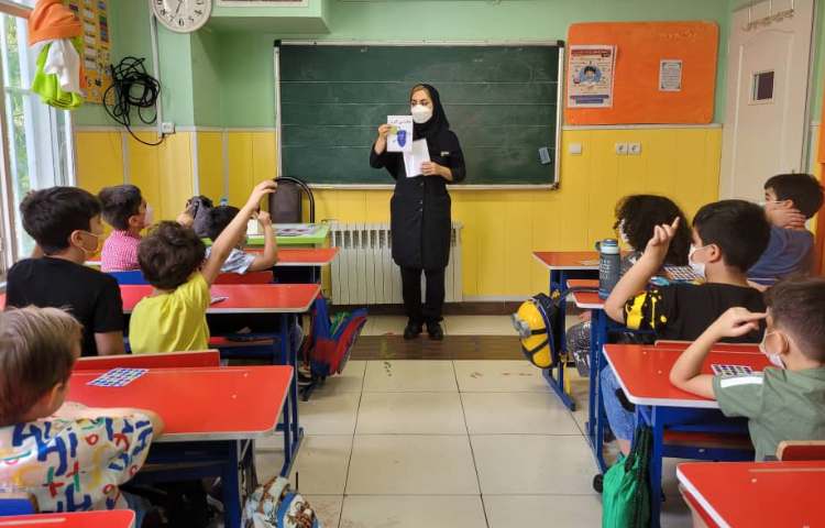 :پایه اول انگور، آموزش قوانین کلاسی