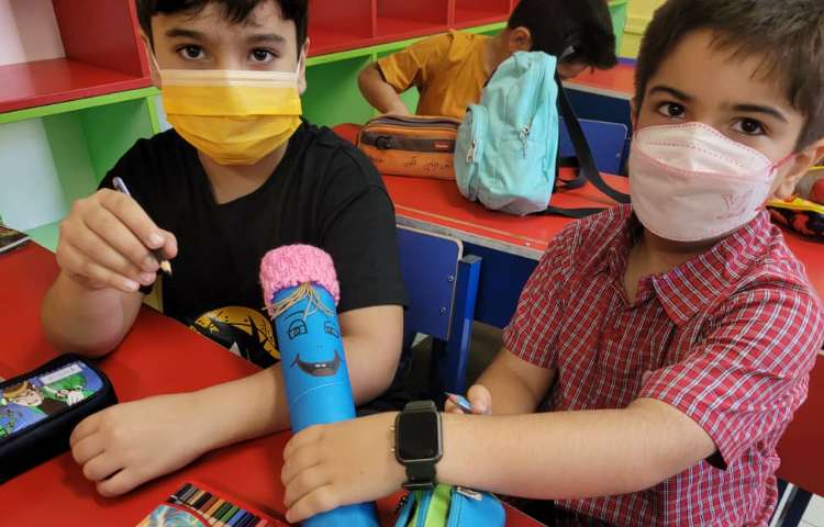 :پایه اول انگور، فارسی(در دست گرفتن مداد) 5