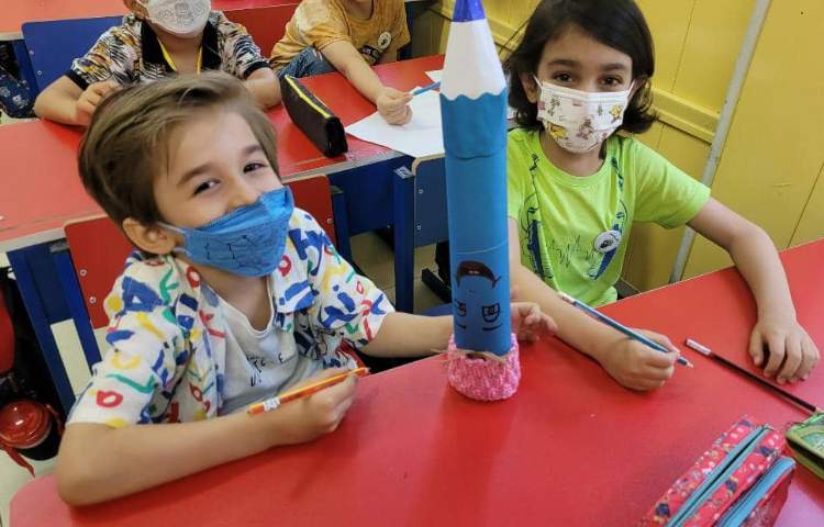 :پایه اول انگور، فارسی(در دست گرفتن مداد) 8