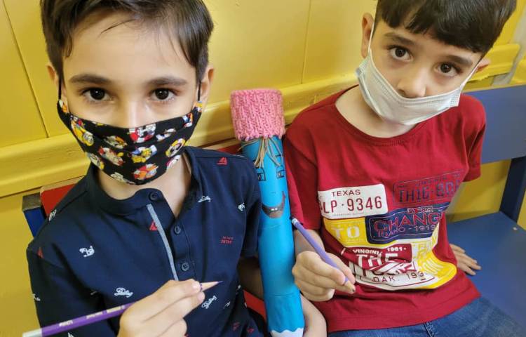 :پایه اول انگور، فارسی(در دست گرفتن مداد) 9