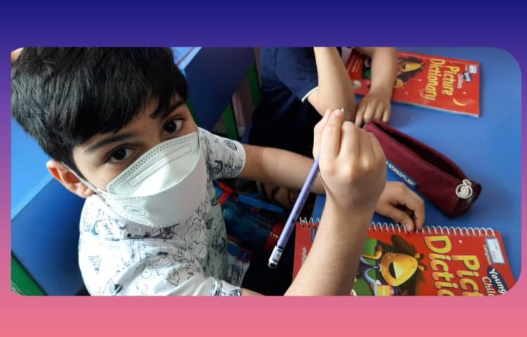 :پایه اول سیب،زنگ آوا و همخوانی، زبان آموزی(مداد در دست گرفتن) 6