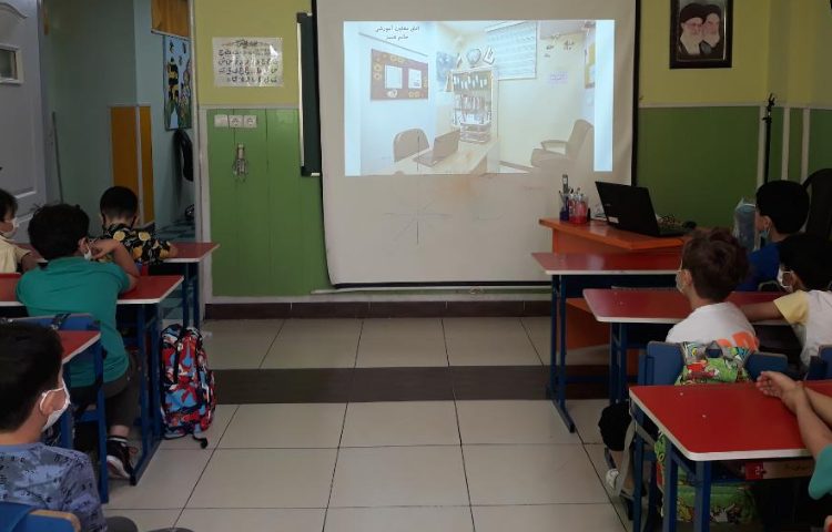 :پایه اول گیلاس، آموزش قوانین کلاس و آشنایی با قسمت های مختلف مدرسه 3