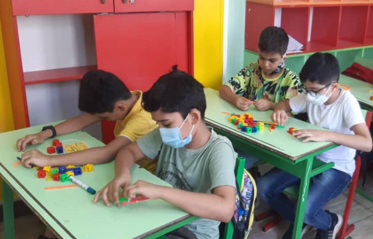 :پایه چهارم اندیشمندان، یادآوری مفهوم محیط و مساحت با بازی و چینه و چوب خط 2