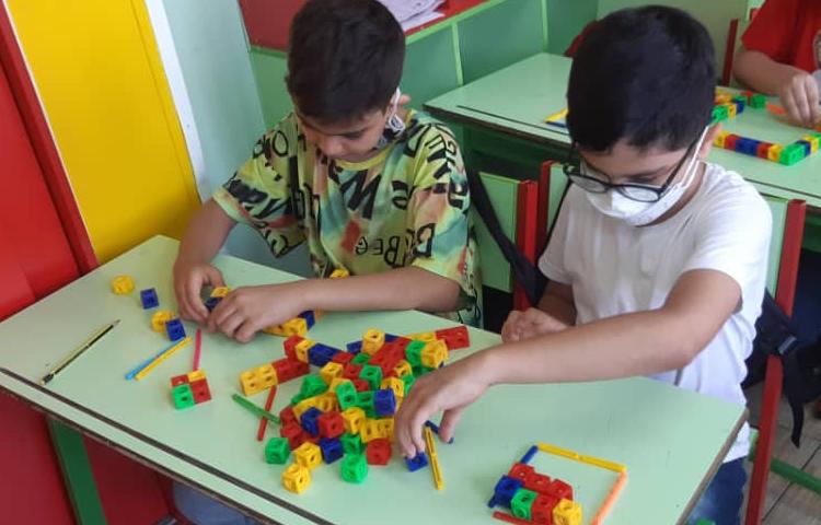 :پایه چهارم اندیشمندان، یادآوری مفهوم محیط و مساحت با بازی و چینه و چوب خط 6