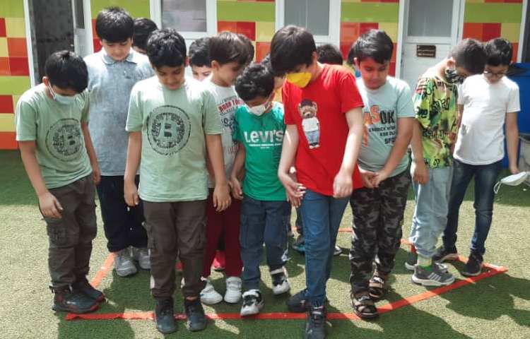 :پایه چهارم اندیشمندان، یادآوری مفهوم محیط و مساحت با بازی و چینه و چوب خط 15