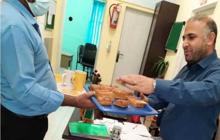 پخش شیرینی و شربت و چای به مناسبت ولادت حضرت رسول اکرم ص و امام جعفر صادق ع 8