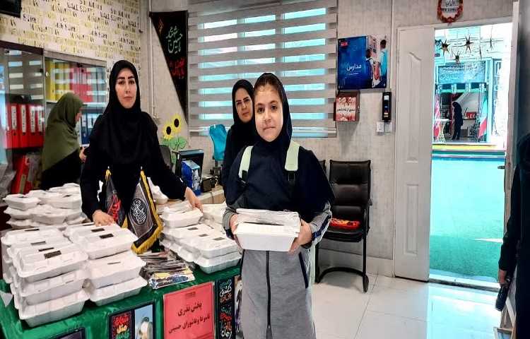 پخش نذری به مناسبت تاسوعا و عاشورای حسینی 1