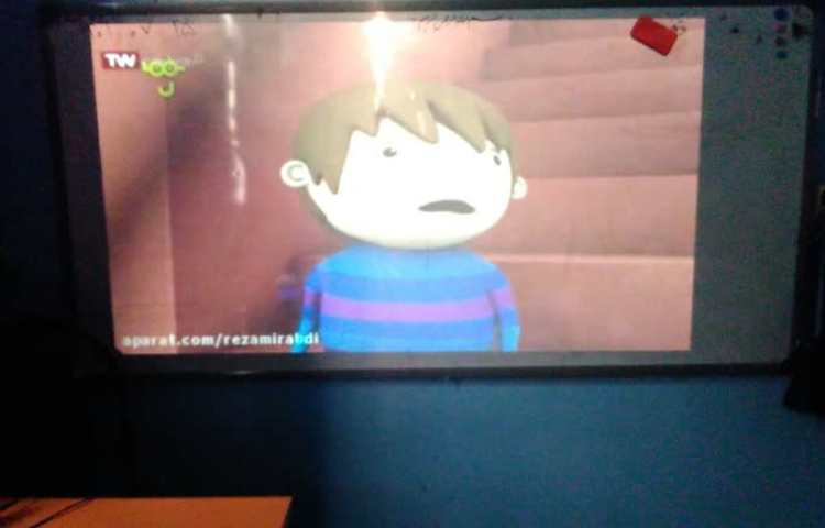 پخش کلیپ اموزشی مربوط به درس مسجد محله ی ما