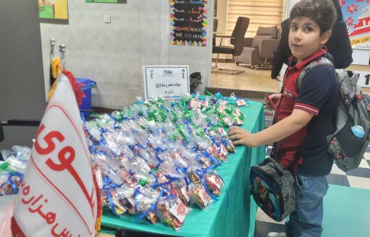 پذیرایی از دانش آموزان به مناسبت میلاد امام رضا (ع) 14