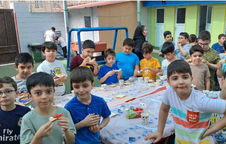 پذیرایی صبحانه سالم در دبستان 1