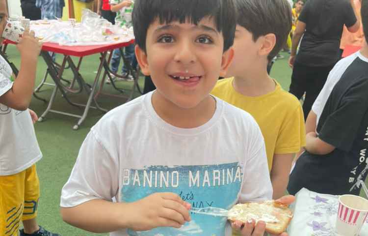 پذیرایی صبحانه سالم در دبستان 1