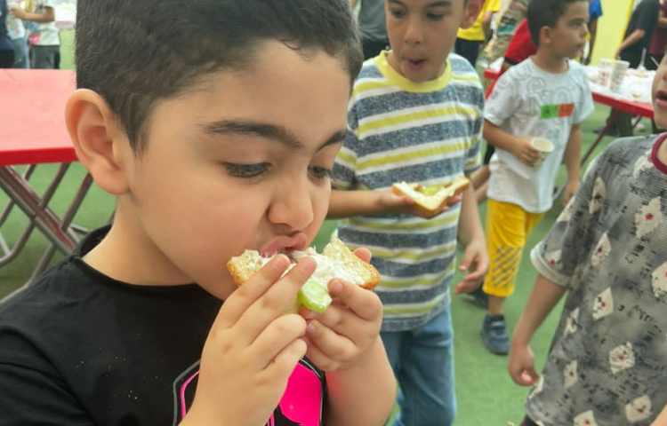 پذیرایی صبحانه سالم در دبستان 2