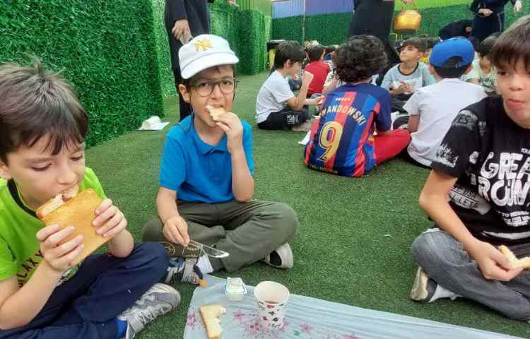 پذیرایی صبحانه سالم در دبستان 3