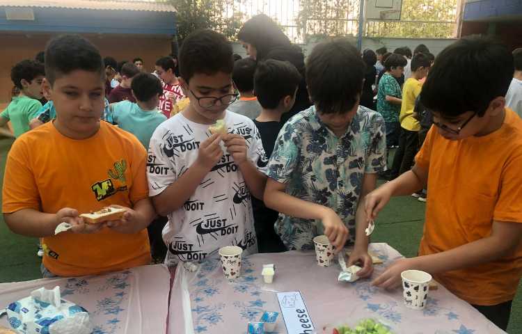 پذیرایی صبحانه سالم در دبستان 8