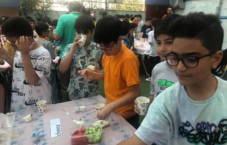 پذیرایی صبحانه سالم در دبستان