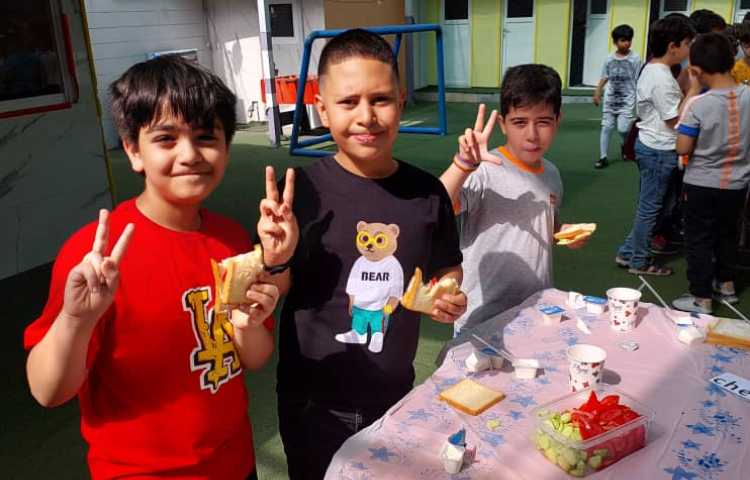 پذیرایی صبحانه سالم در دبستان