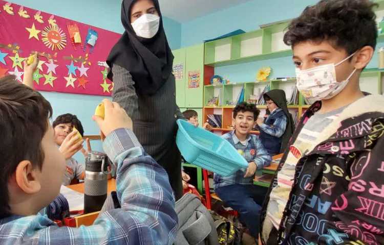 پذیرایی میان وعده دبستان علوی 2