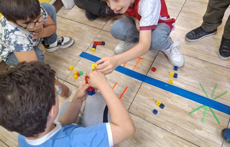 پرتال هوش / مبحث تقارن/بازی نیمه گمشده/ 1