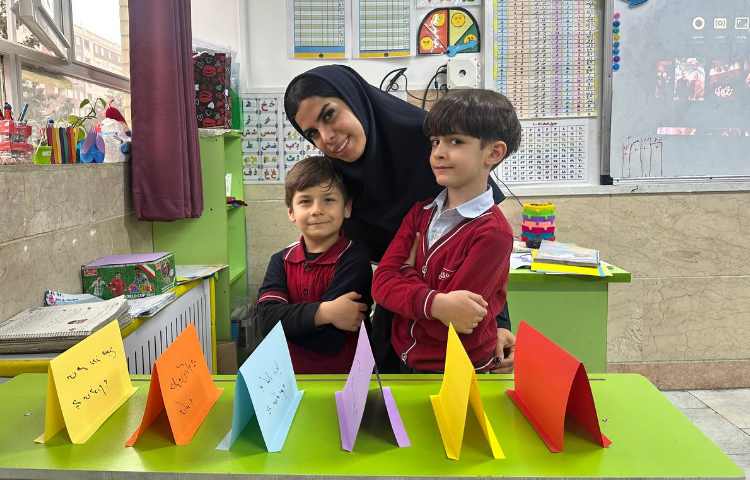 پرسش خلاق نشانه ح روان خوانی کن