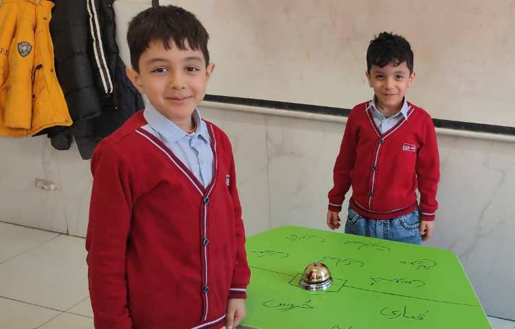 پرسش روانخوانی خلاق و سریع به صورت مسابقه‌ای در کلاس اجرا شد. 3