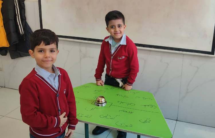 پرسش روانخوانی خلاق و سریع به صورت مسابقه‌ای در کلاس اجرا شد.