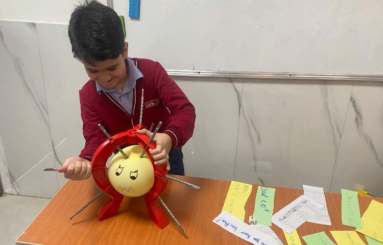 پرسش سوال و معارفه با زبان‌آموزان
