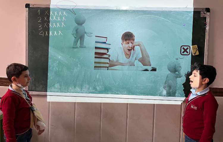 پرسش و پاسخ از تصاویر مربوط به feelings 2